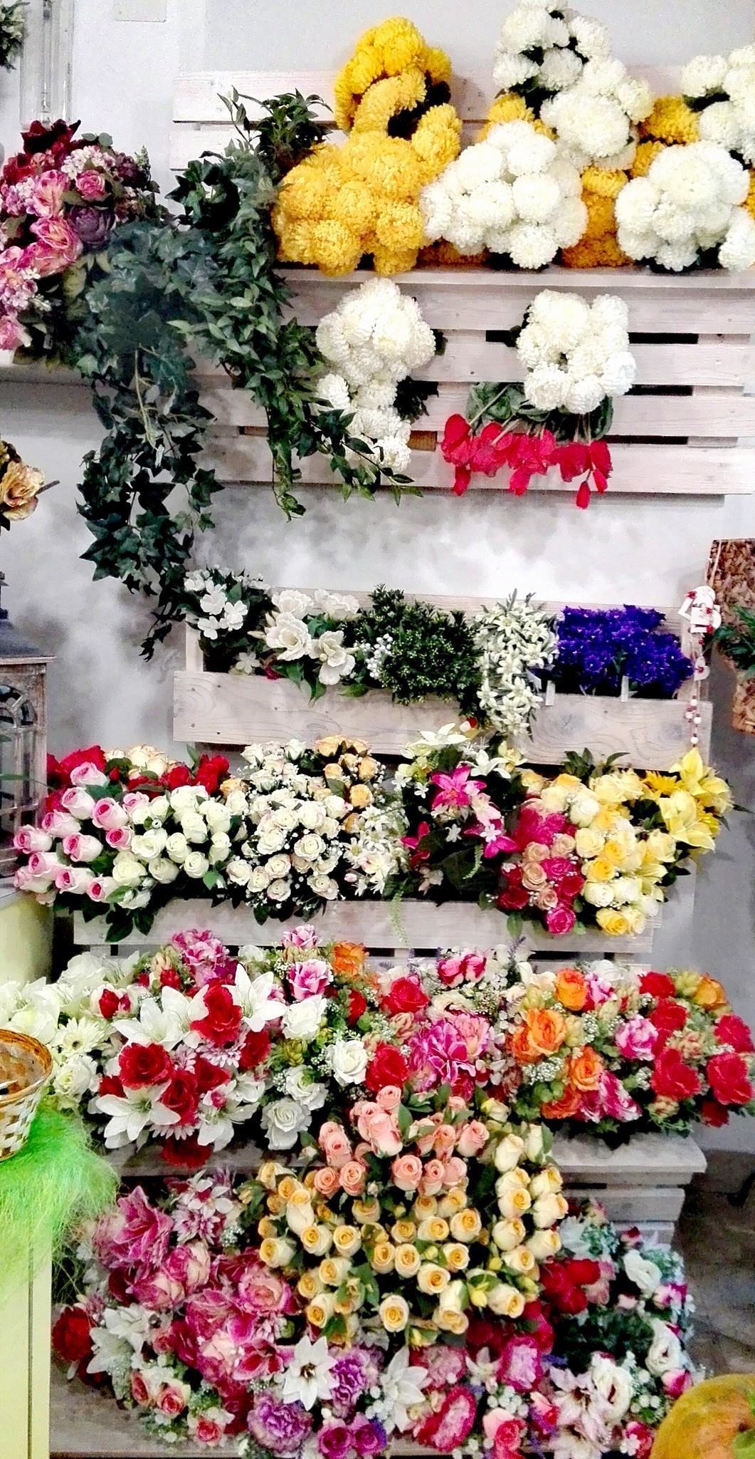 Mazzi Fiori Finti Fioreria Bruseghini Besenello Trento